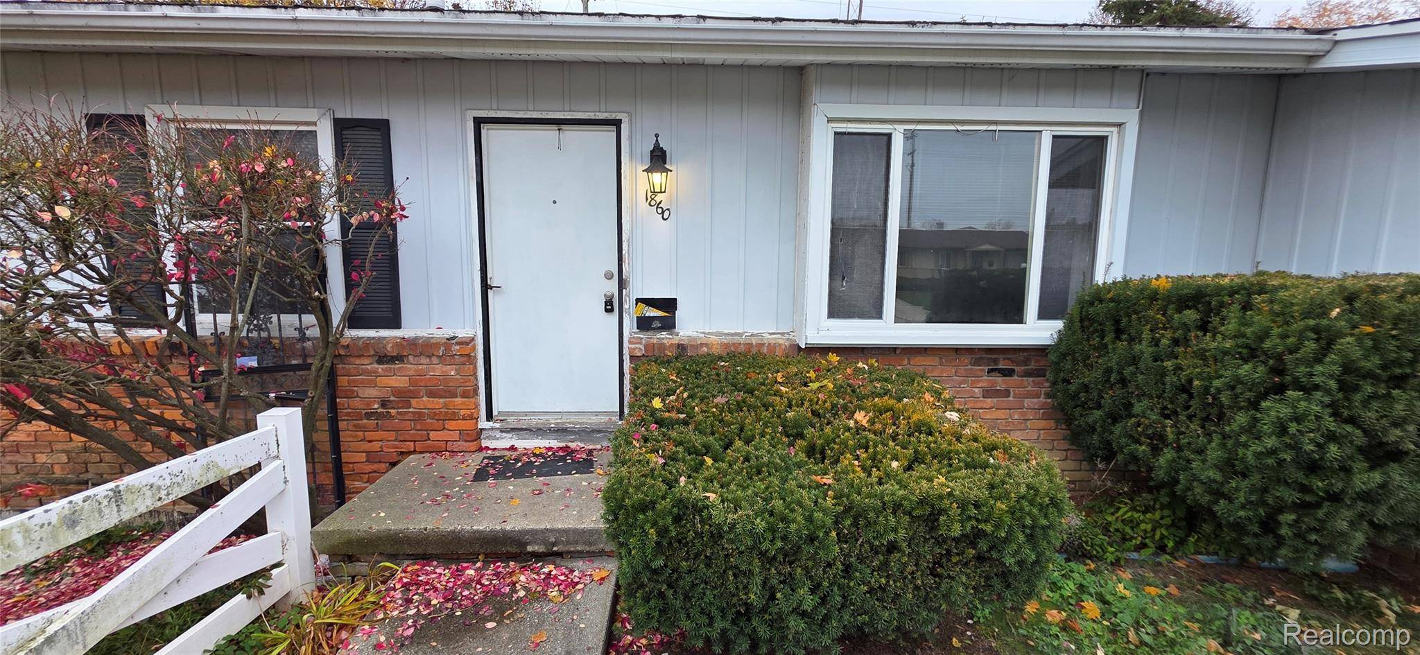 Flint, MI 48503,1860 Eckley AVE