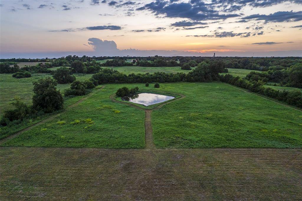 Leonard, TX 75452,213 County Road 4725