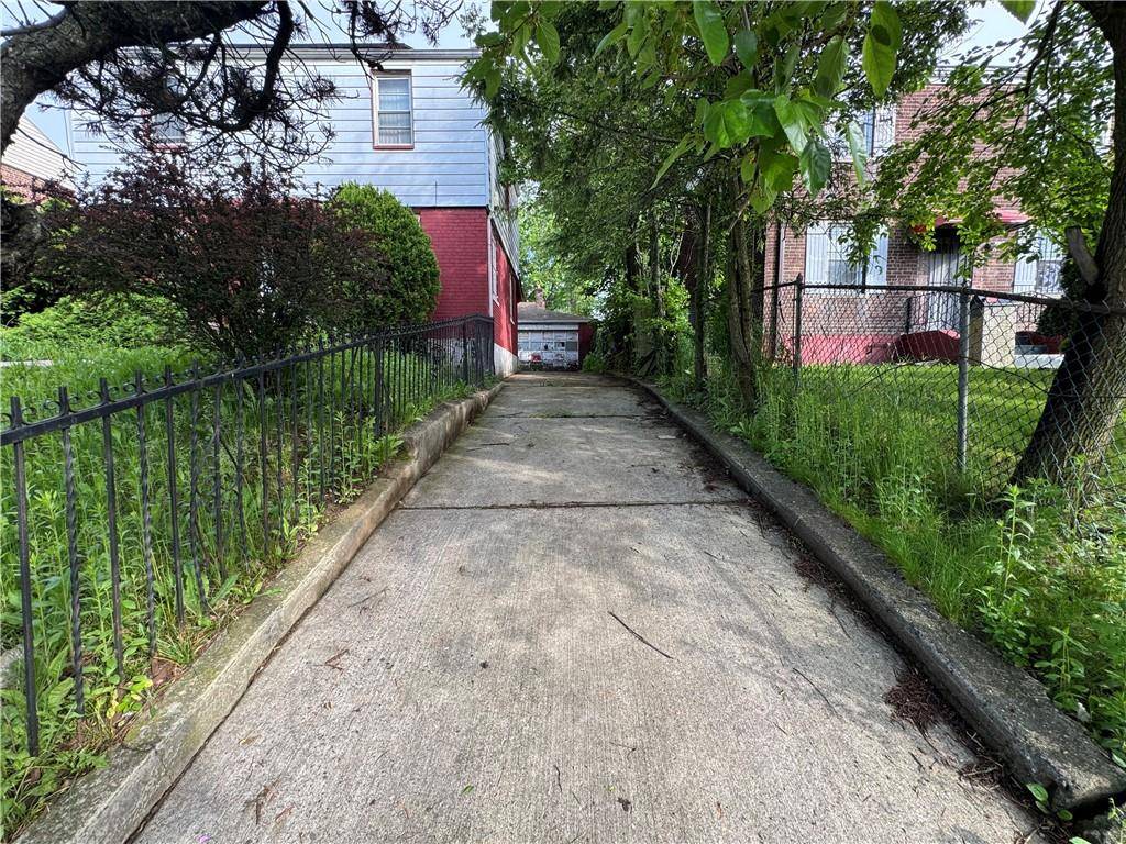 Staten  Island, NY 10304,242 Vanderbilt AVE