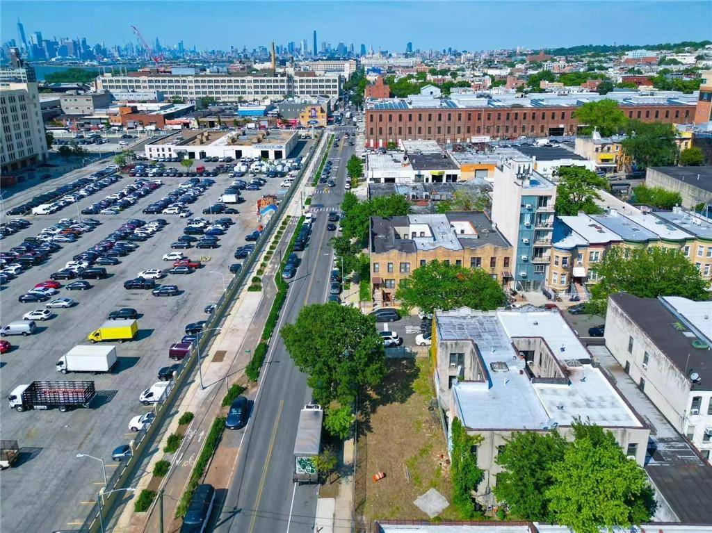 Brooklyn, NY 11220,202 61st ST