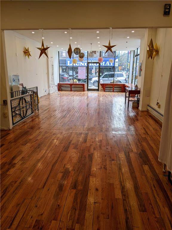 Brooklyn, NY 11225,1105 Nostrand AVE