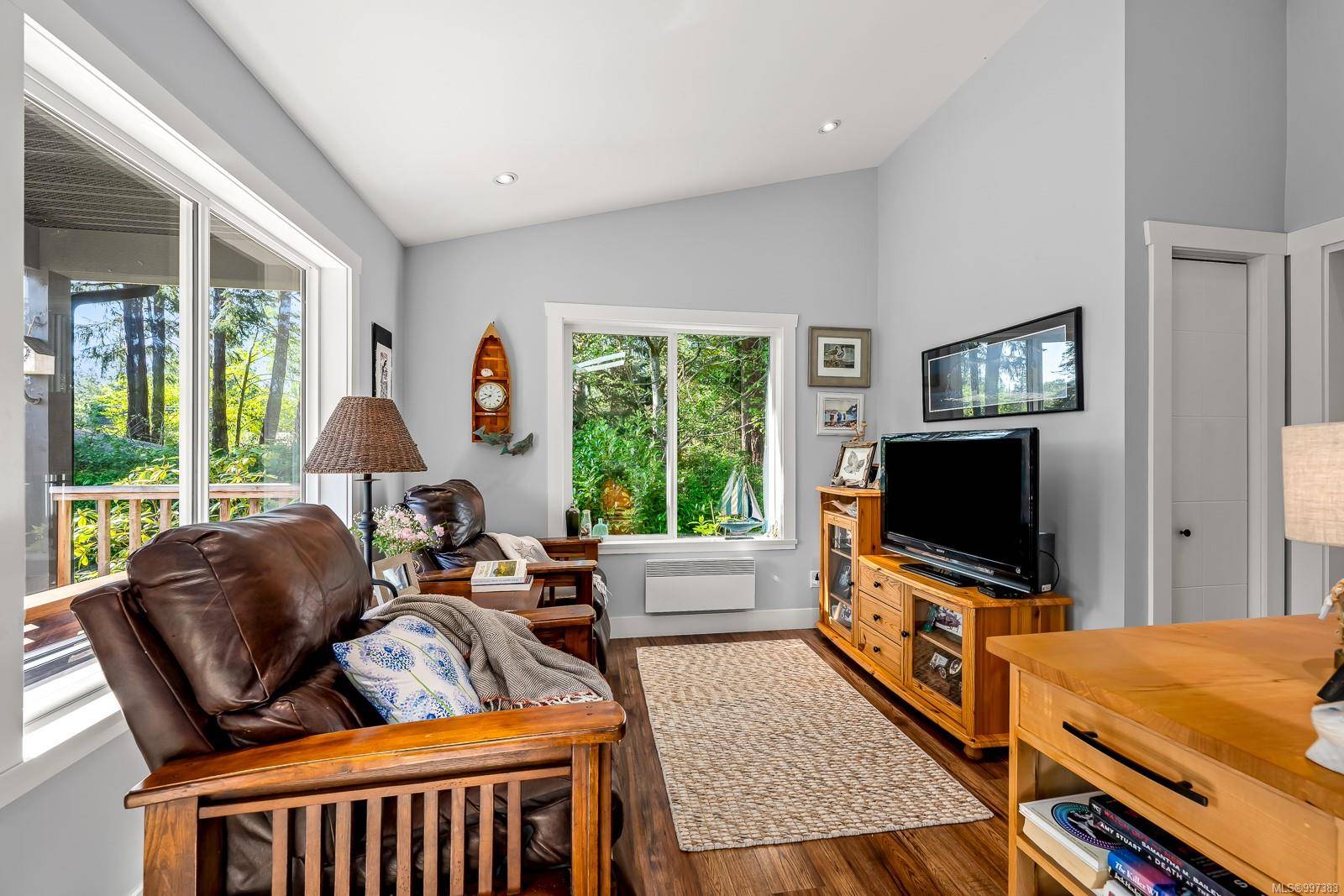 Denman Island, BC V0R 1T0,1495 Baikie Rd