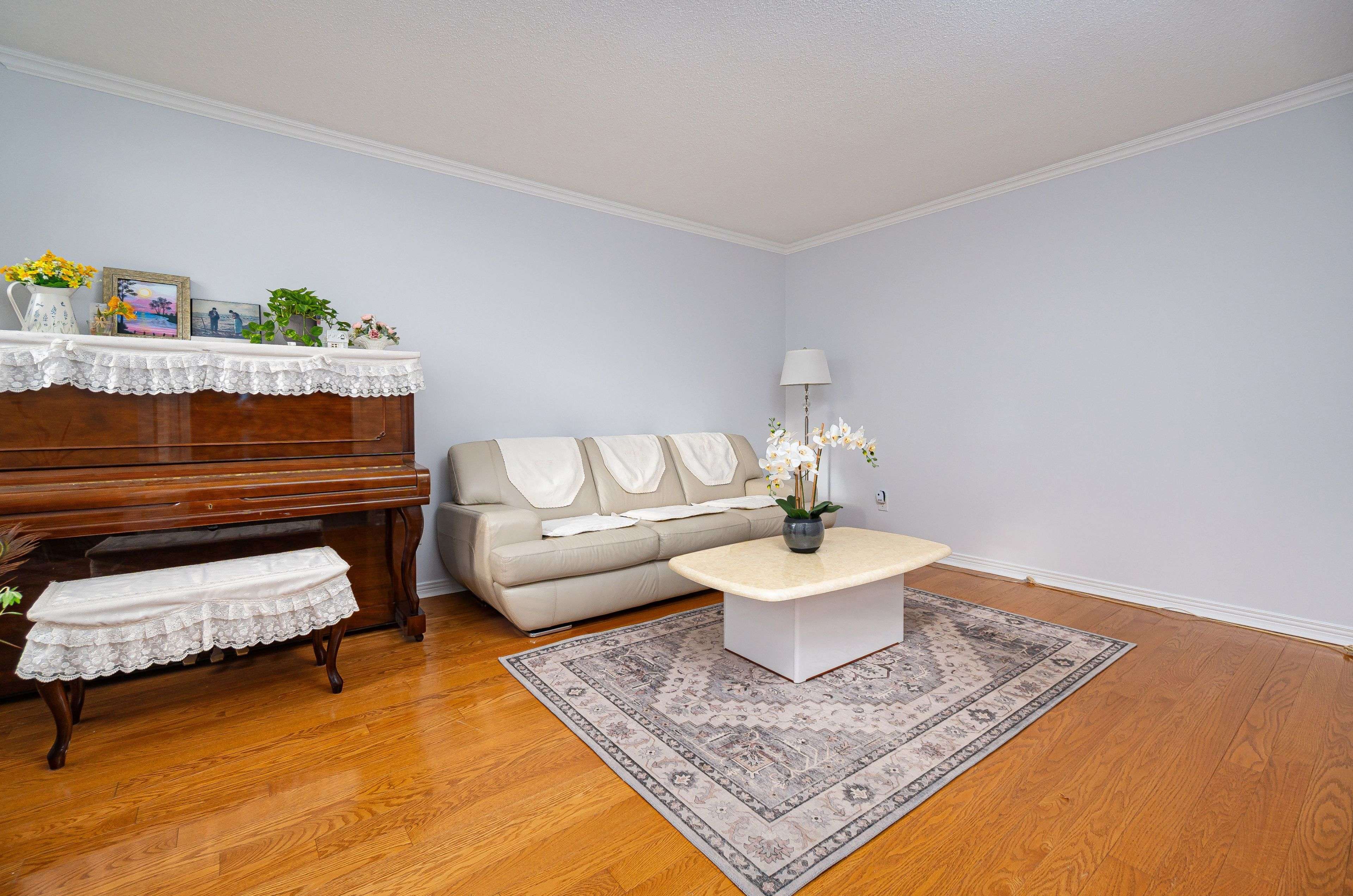 Toronto E07, ON M1V 4P4,22 Hambleton CT