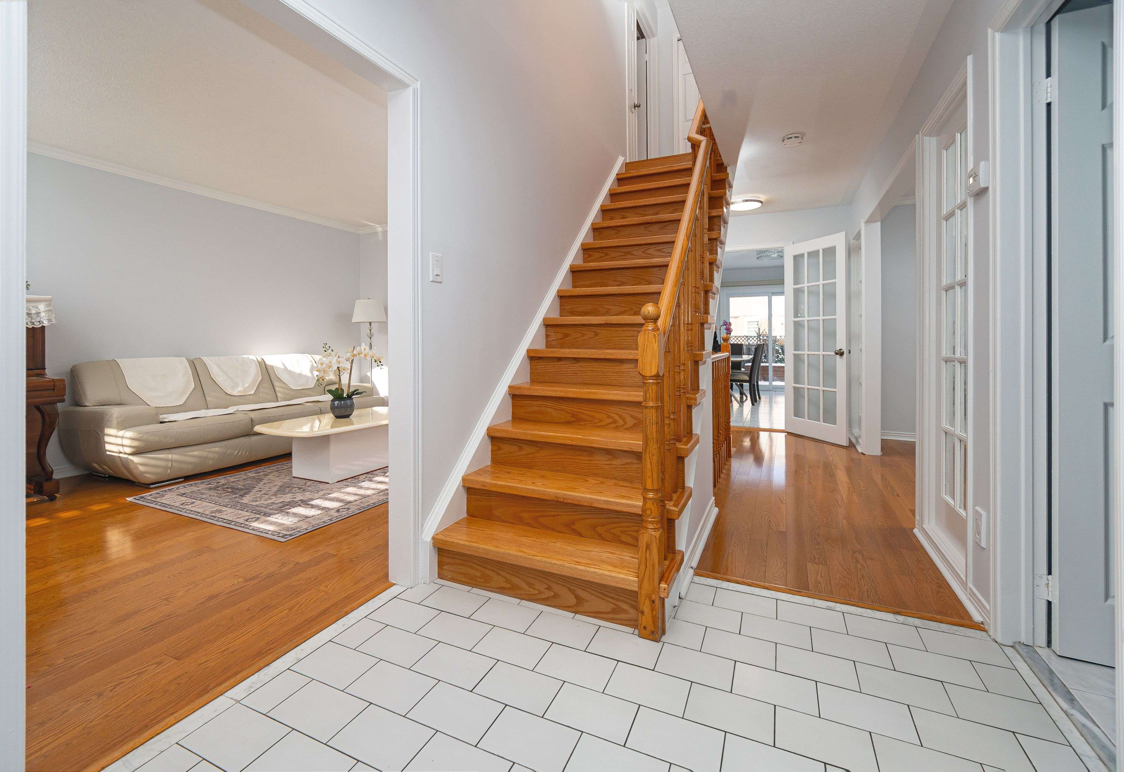 Toronto E07, ON M1V 4P4,22 Hambleton CT