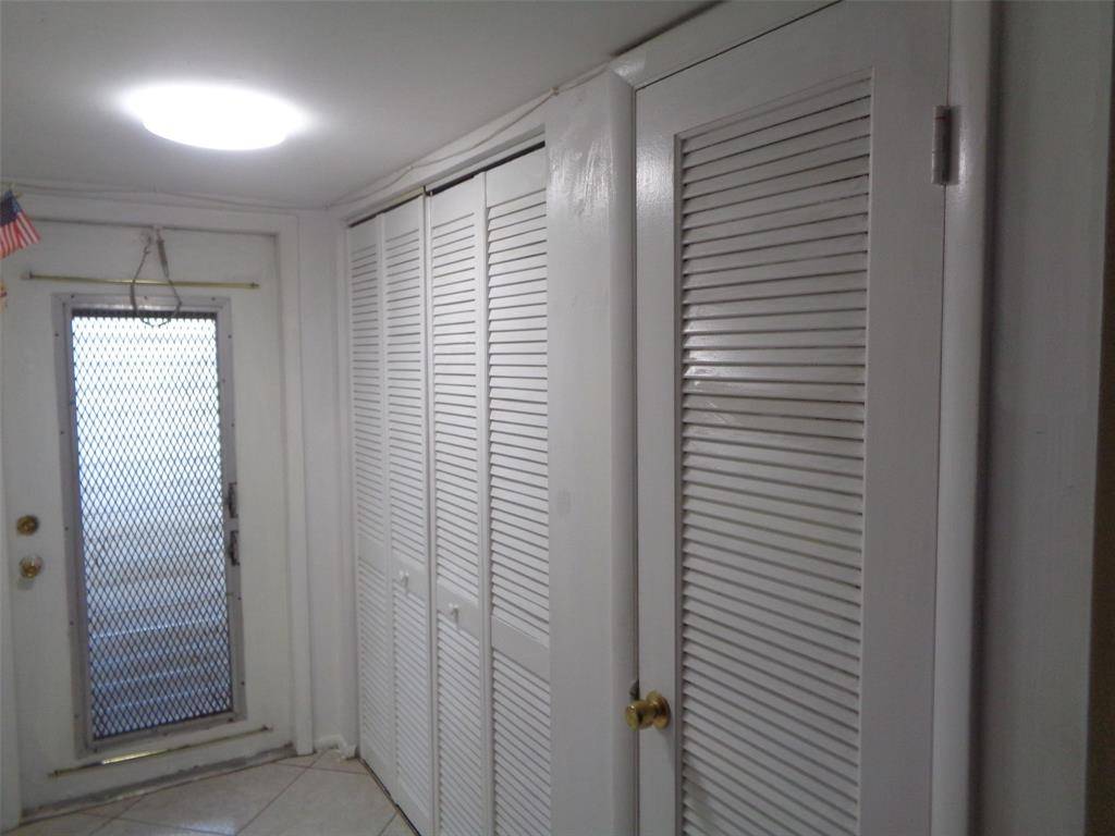 Fort Lauderdale, FL 33322,2831 E Sunrise Lks Dr #209