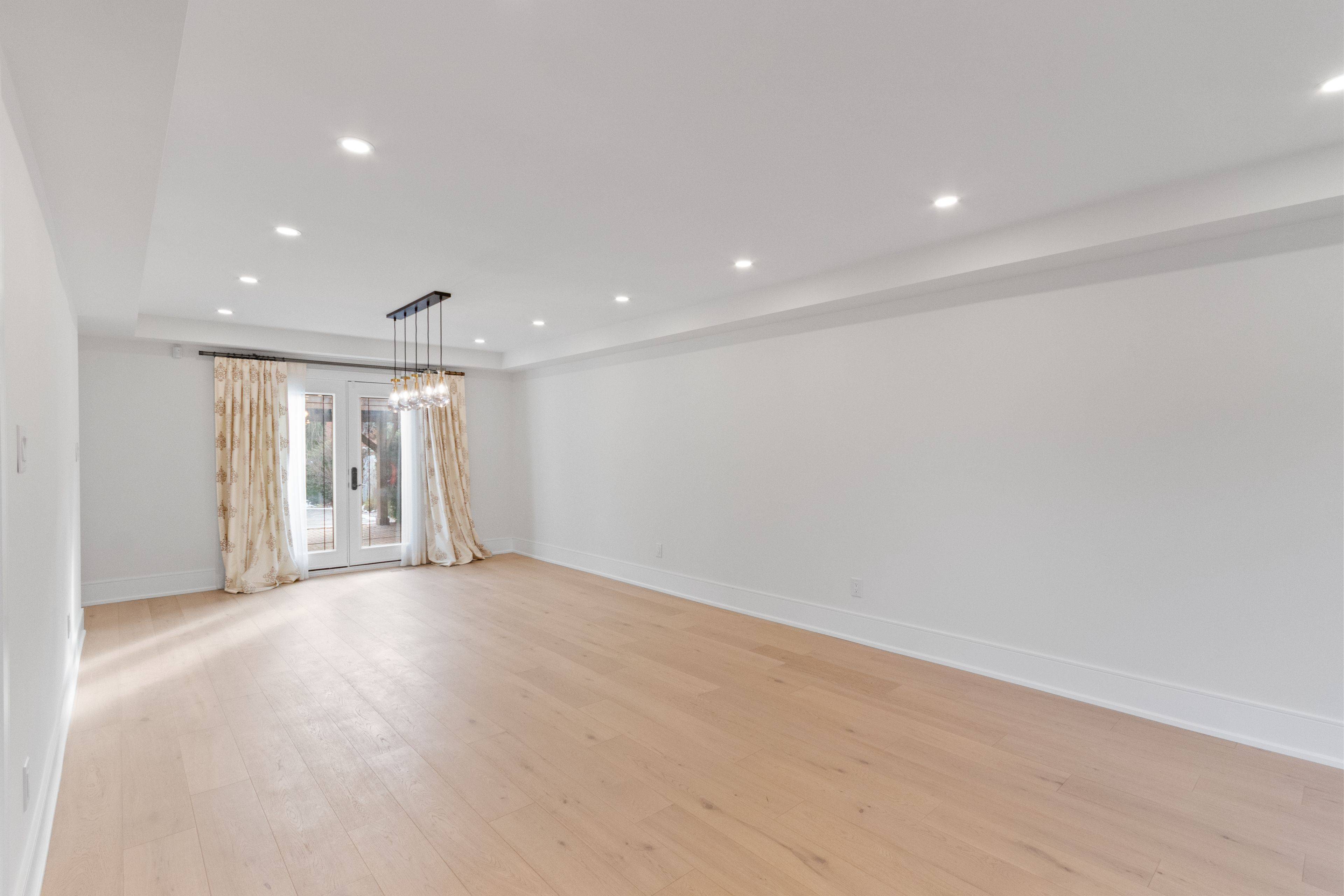 Mississauga, ON L5K 2E7,1882 Sherwood Forrest CIR