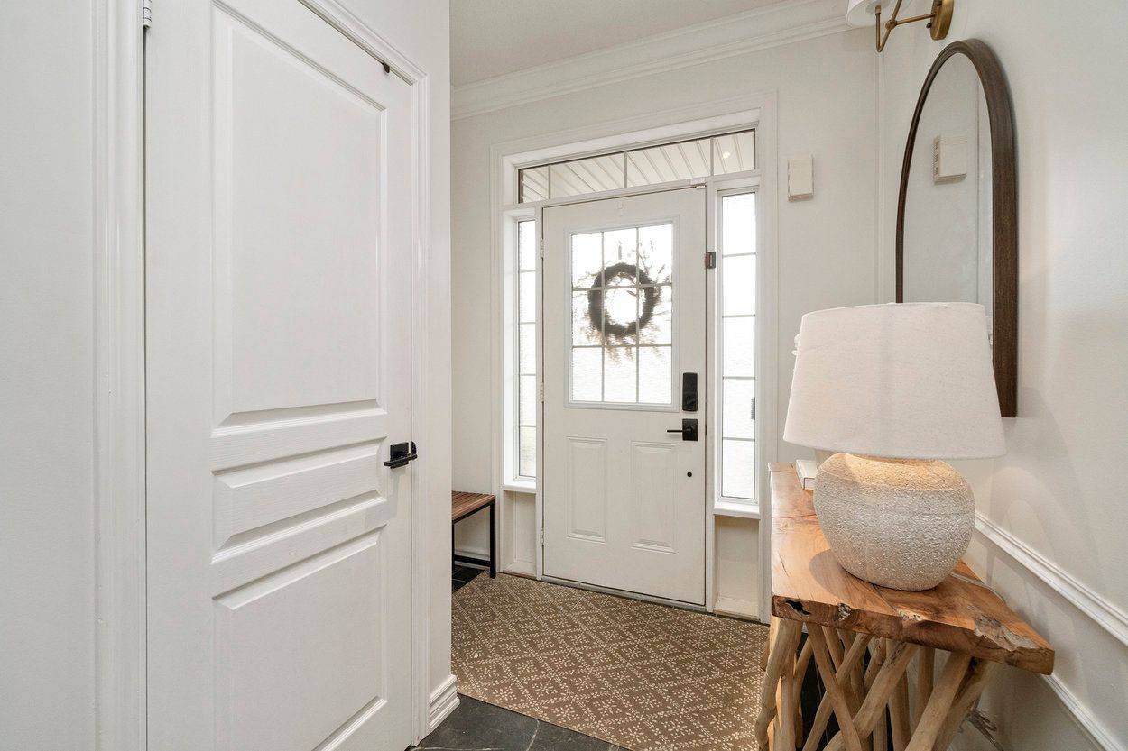 Brampton, ON L6Y 2X9,30 Danfield CT