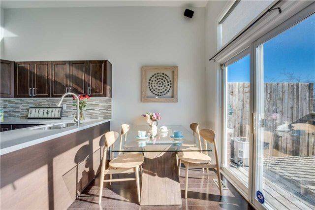 Mississauga, ON L5C 1C2,840 Dundas ST #18