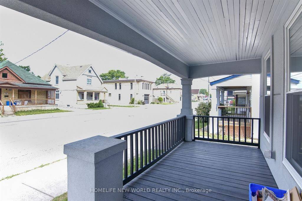 London East, ON N6B 3G8,1-144 Adelaide ST N #1