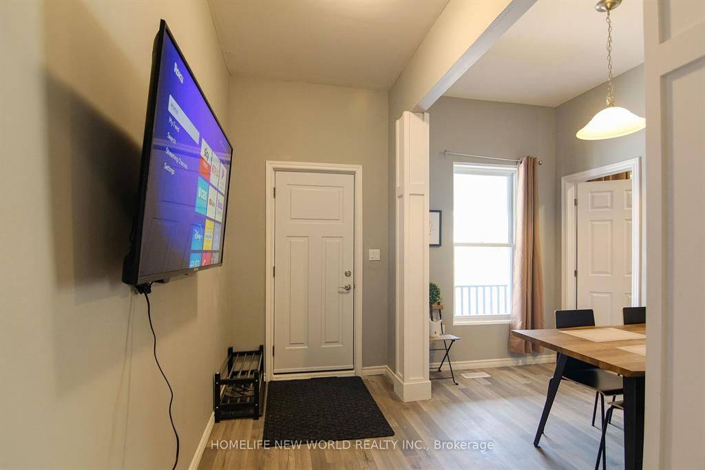 London East, ON N6B 3G8,1-144 Adelaide ST N #1