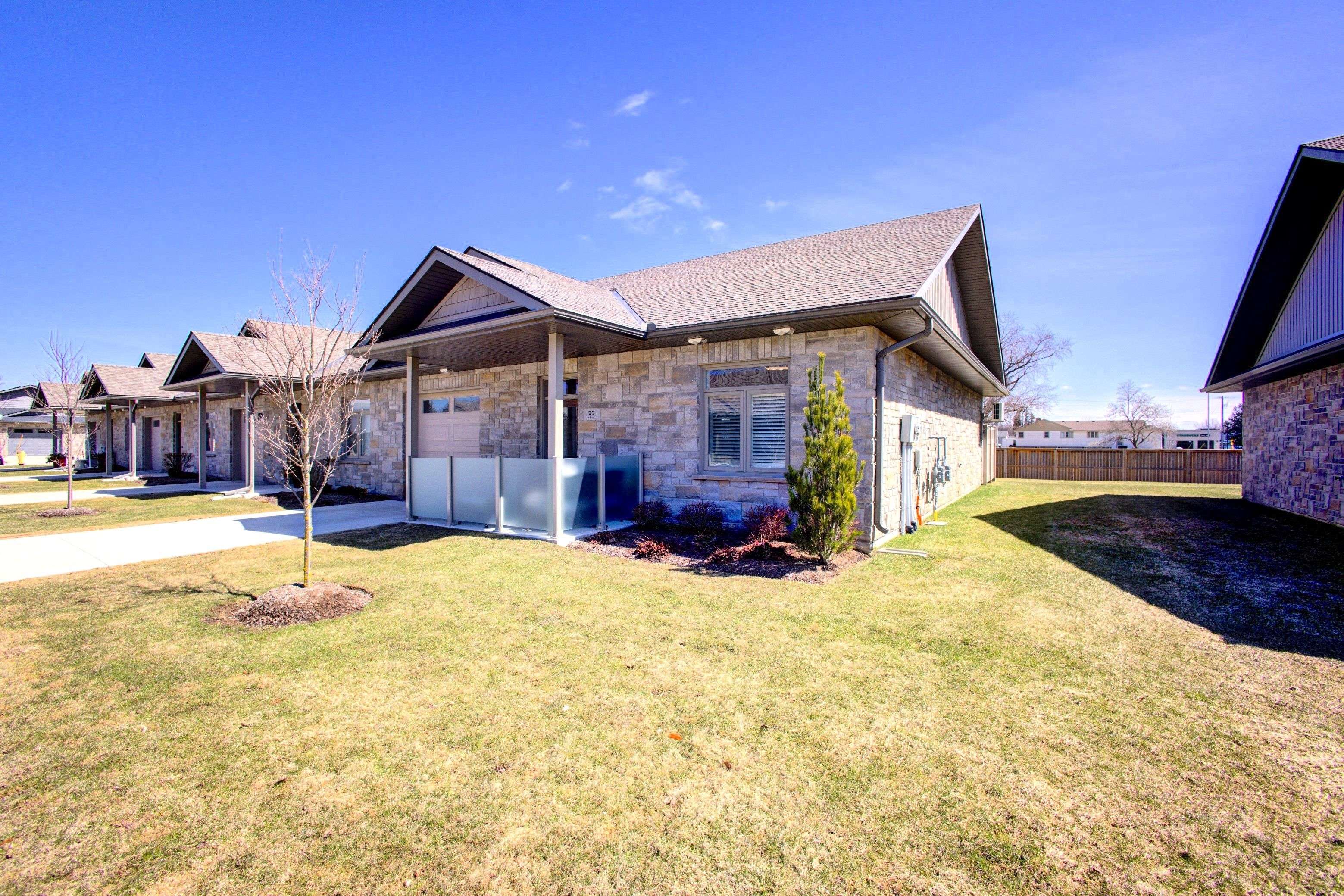 North Perth, ON N4W 0H4,375 Mitchell RD S #33