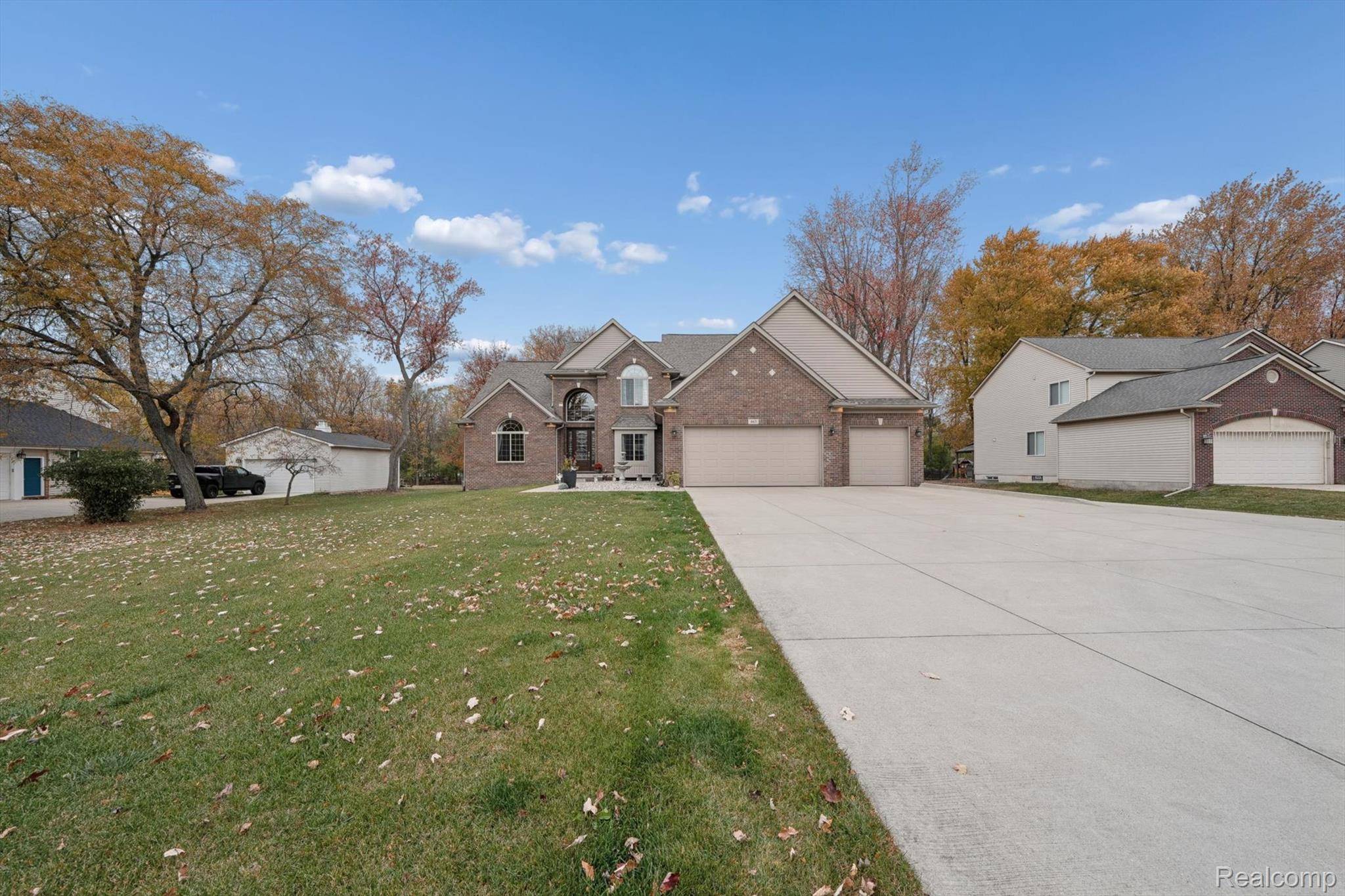 Troy, MI 48083,663 Vanderpool DR