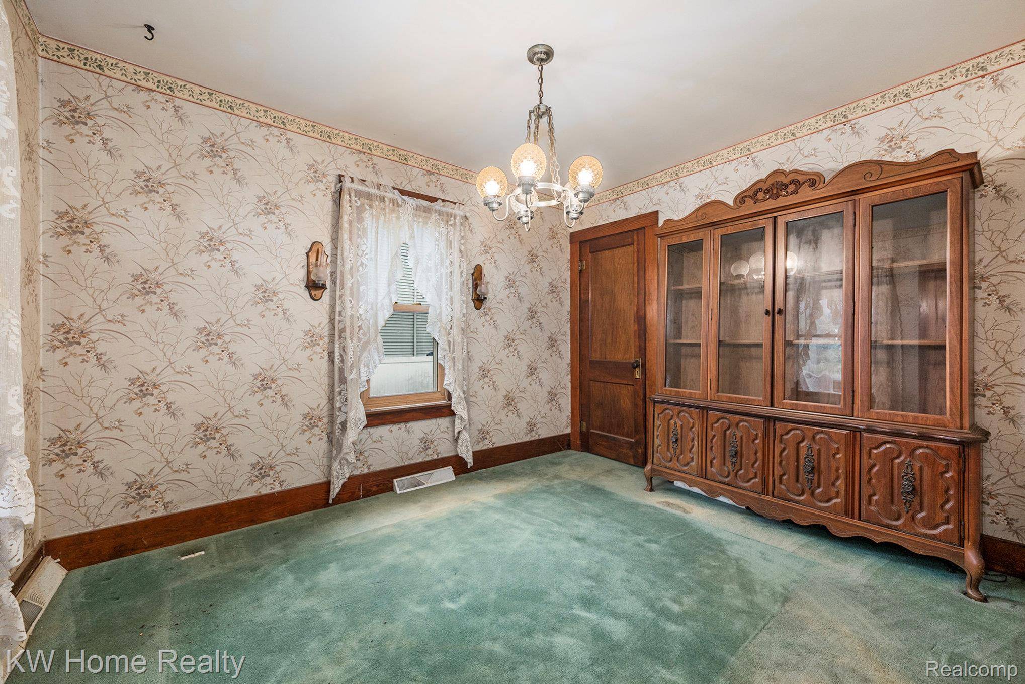 White Lake, MI 48386,9630 Round Lake BLVD