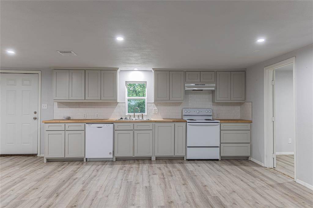 Whitesboro, TX 76273,209 Pecan Street