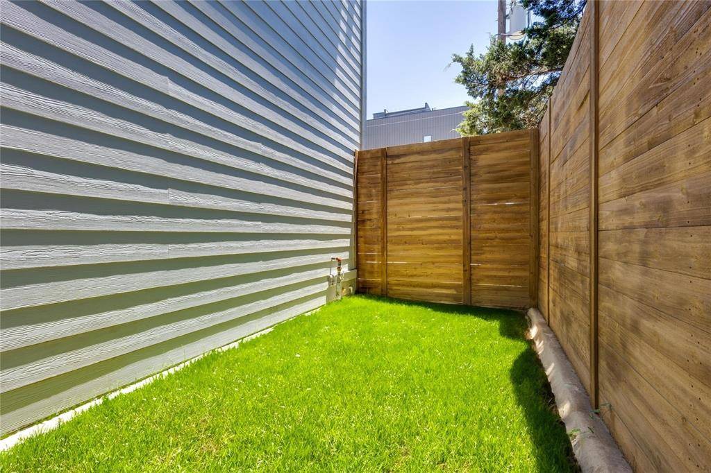 Dallas, TX 75204,2011 Kirby Street #104