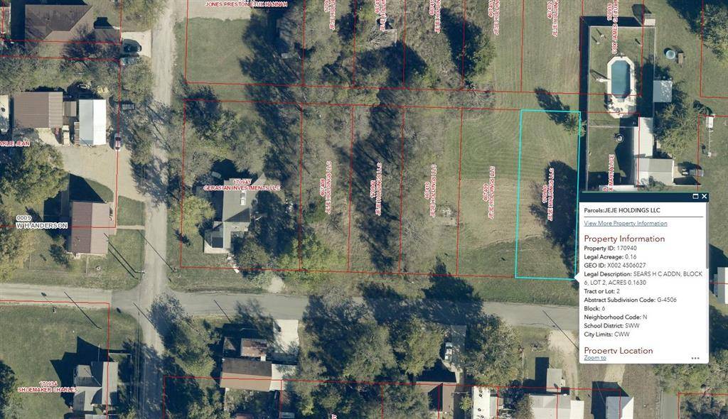 Whitewright, TX 75491,414 E Locust Street