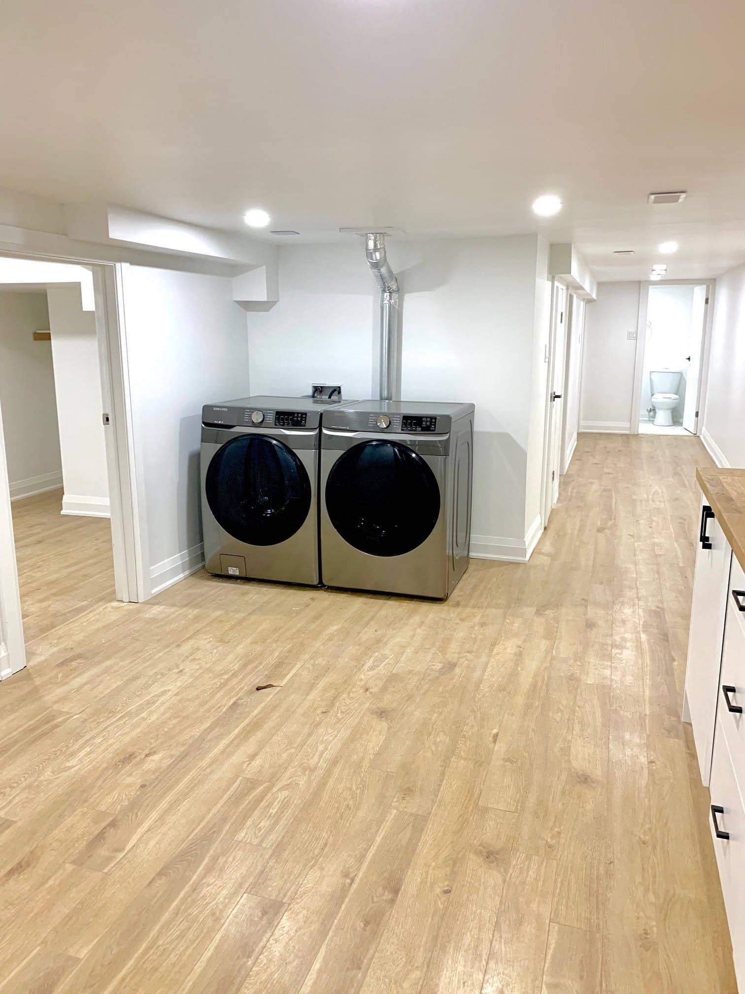 Toronto C01, ON M5T 2B6,157 Huron ST #3