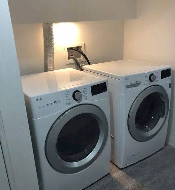 Toronto C01, ON M6J 2G7,179 Markham ST #3