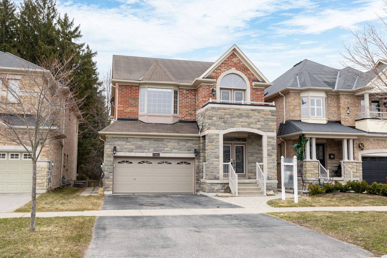 Clarington, ON L1E 0B2,34 Harry Gay DR
