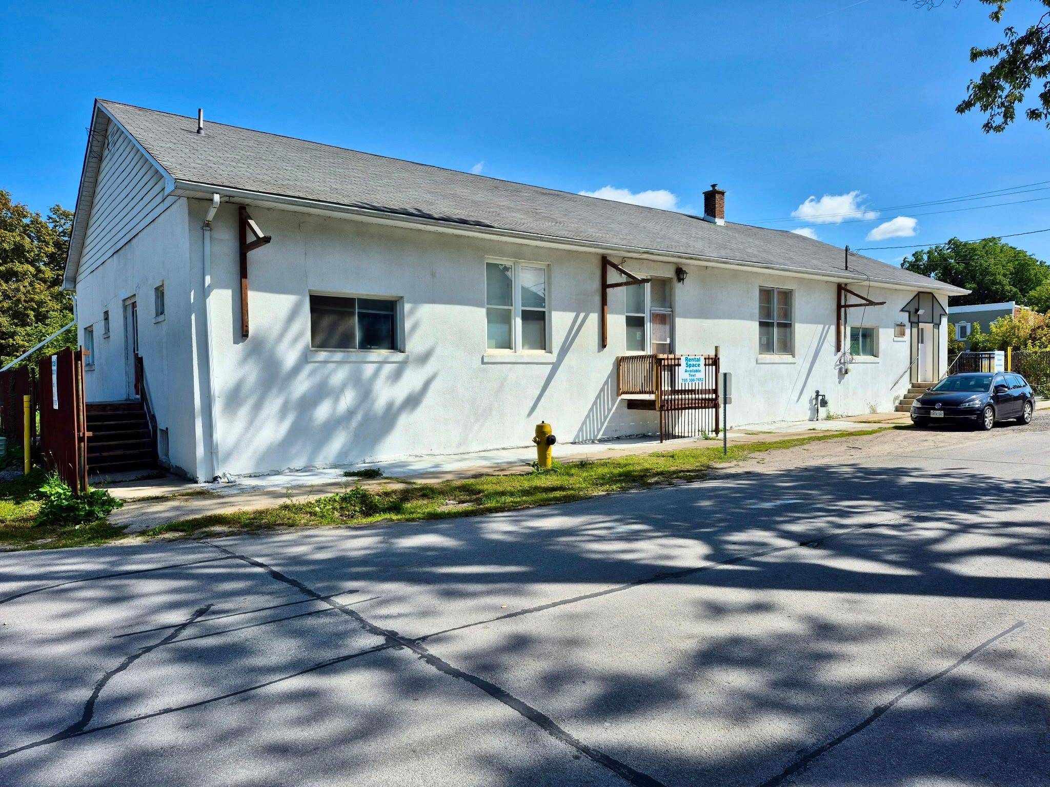 Brock, ON L0E 1E0,21 Ann ST