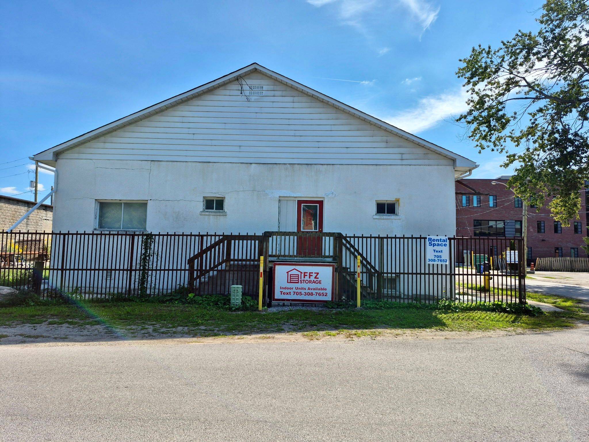 Brock, ON L0E 1E0,21 Ann ST