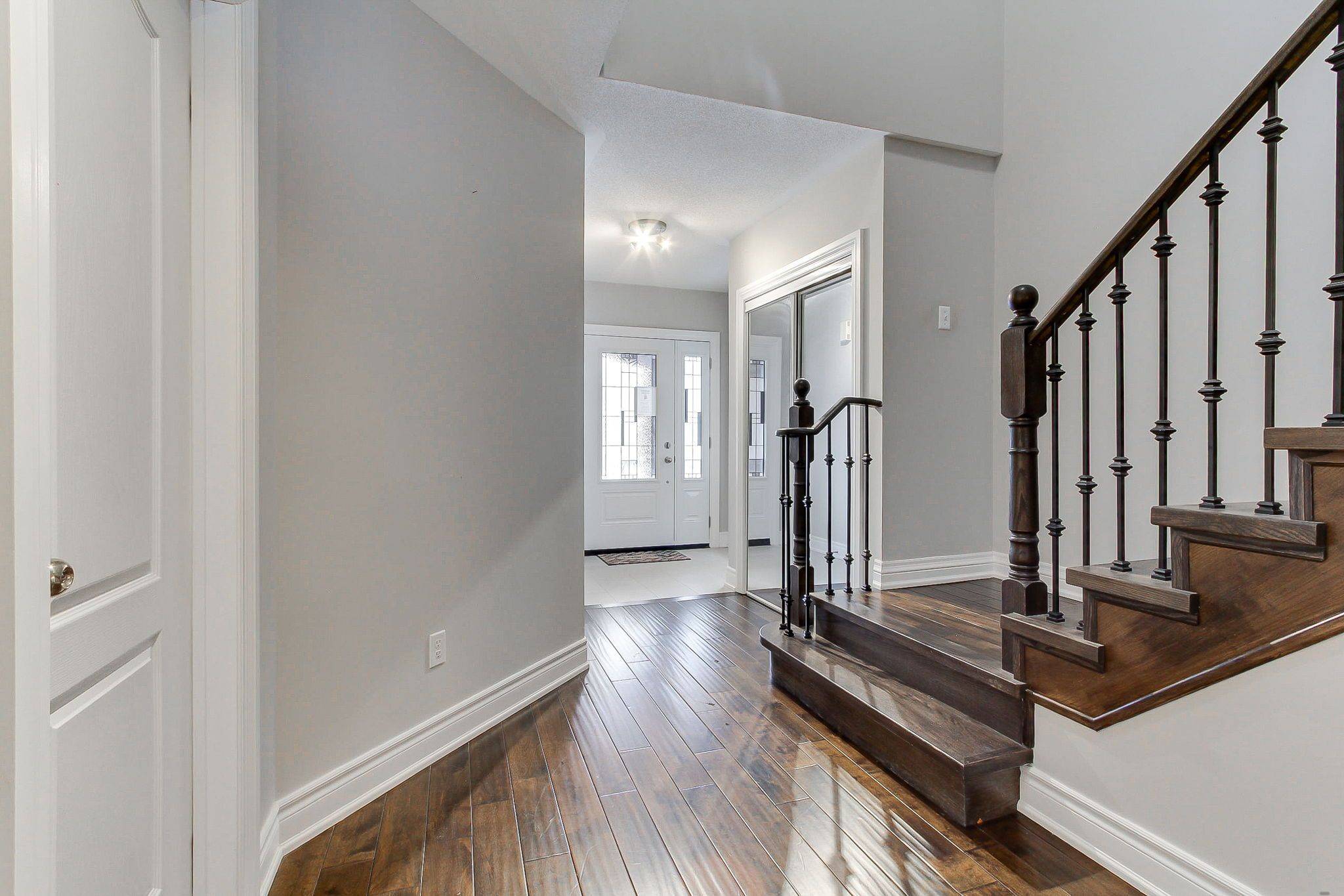 Newmarket, ON L3X 2W4,285 Mcbride CRES