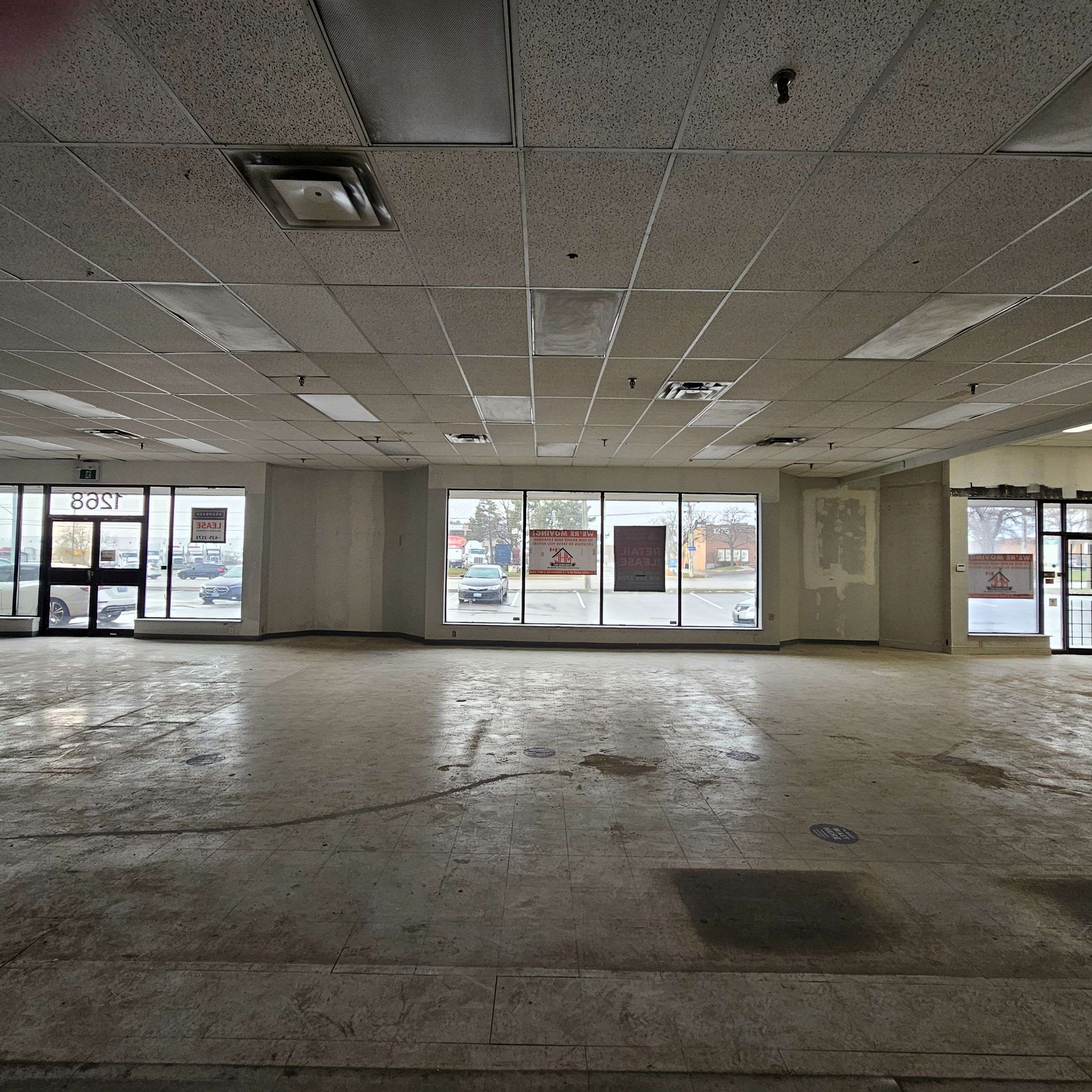 Mississauga, ON L4W 1K8,1270 Eglinton AVE E