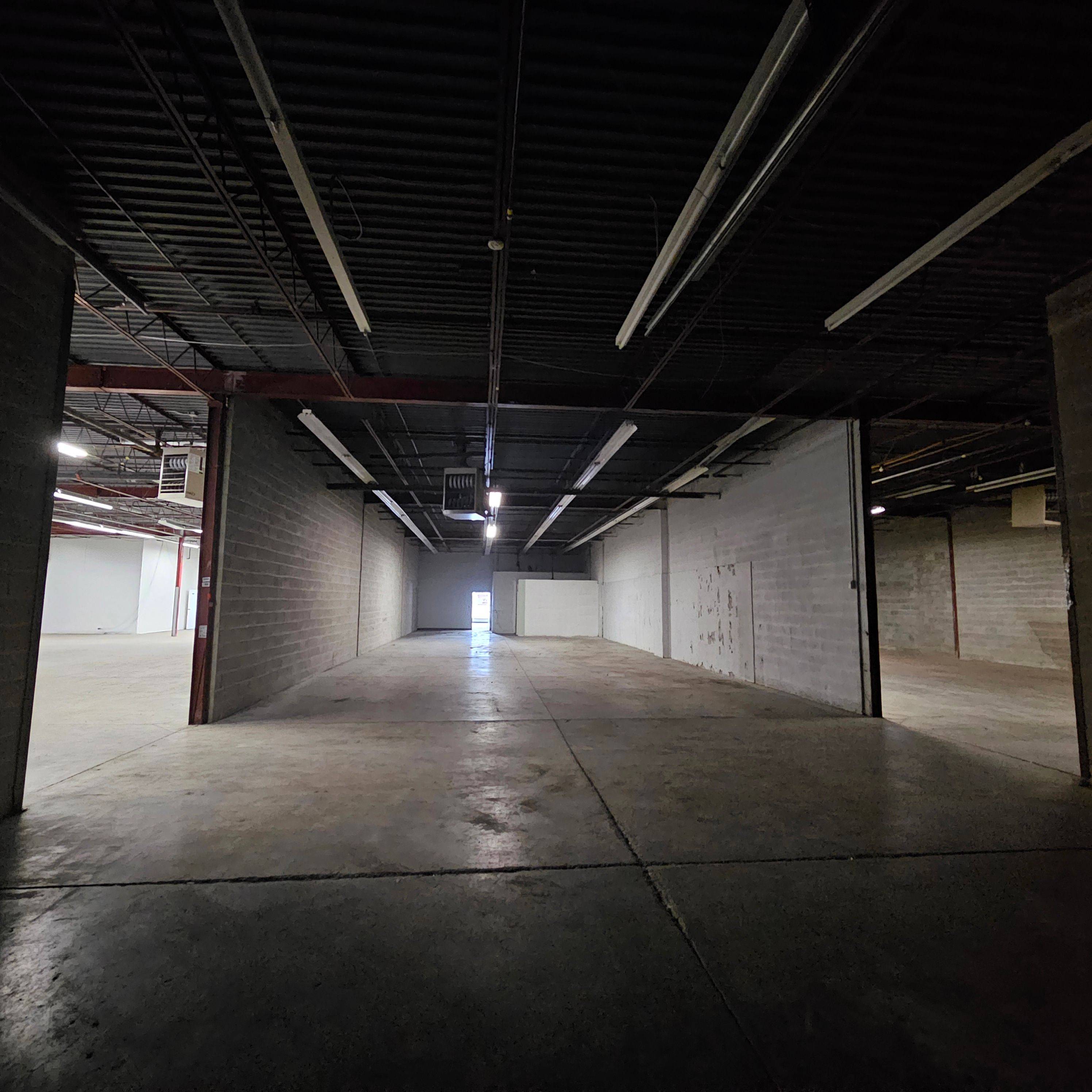 Mississauga, ON L4W 1K8,1270 Eglinton AVE E