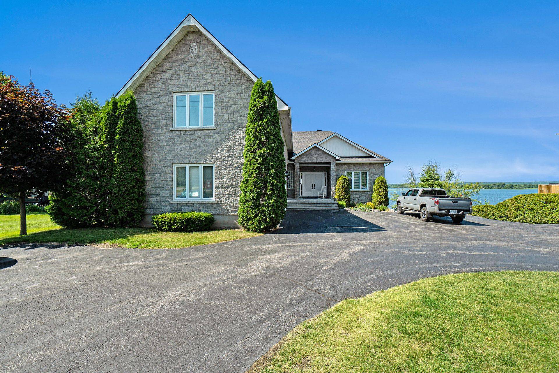 Alfred And Plantagenet, ON K0A 3K0,3001 Principale ST N #2