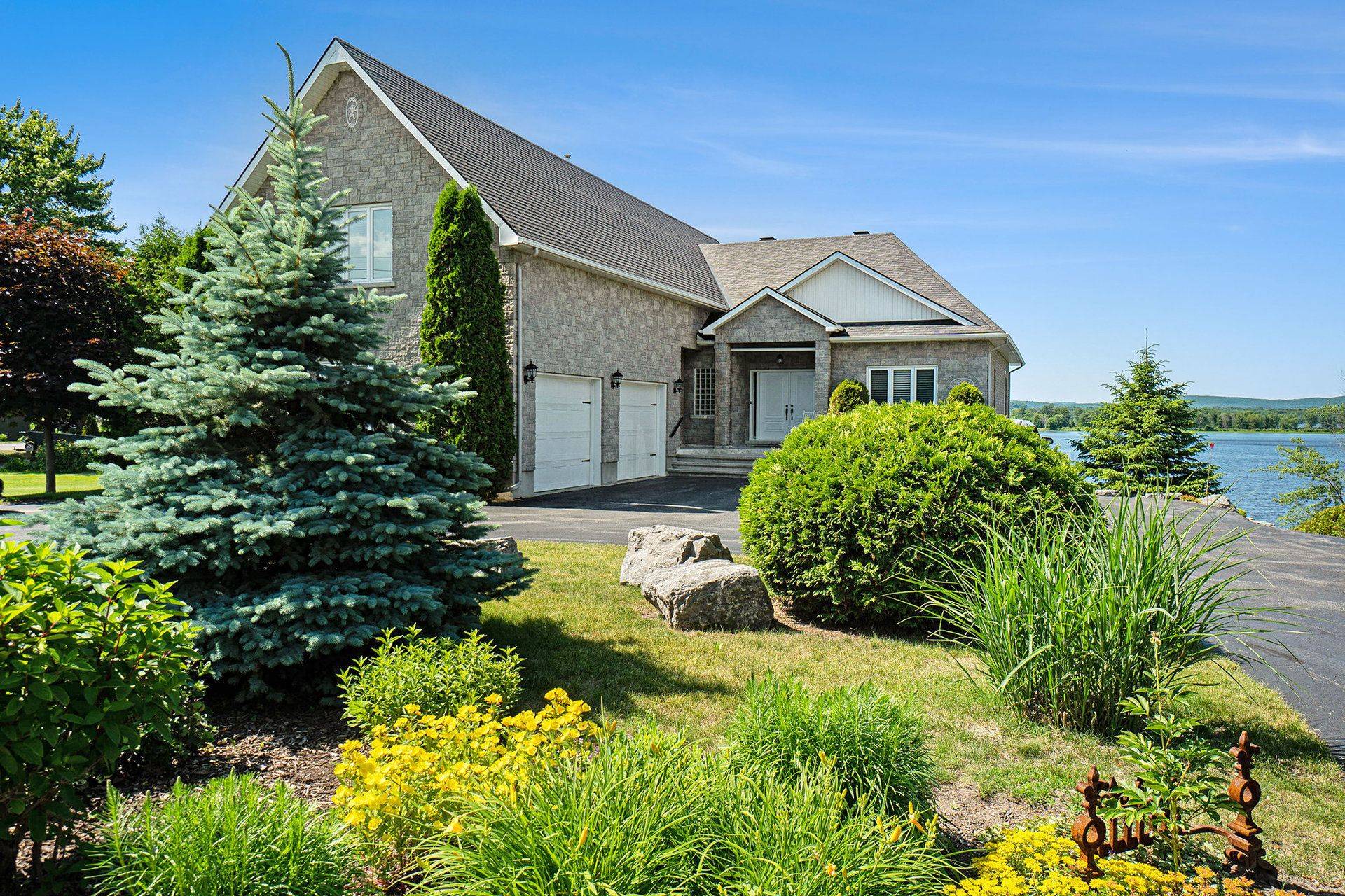 Alfred And Plantagenet, ON K0A 3K0,3001 Principale ST N #2