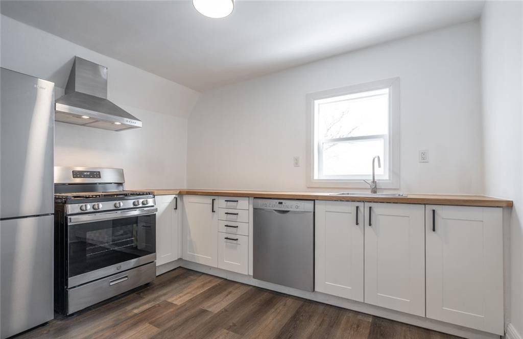 Hamilton, ON L8L 6M9,198 Sherman AVE N #2