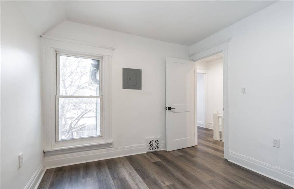 Hamilton, ON L8L 6M9,198 Sherman AVE N #2