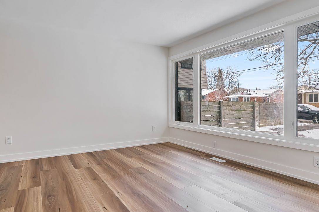 Hamilton, ON L8K 5H1,270 Montmorency DR #513