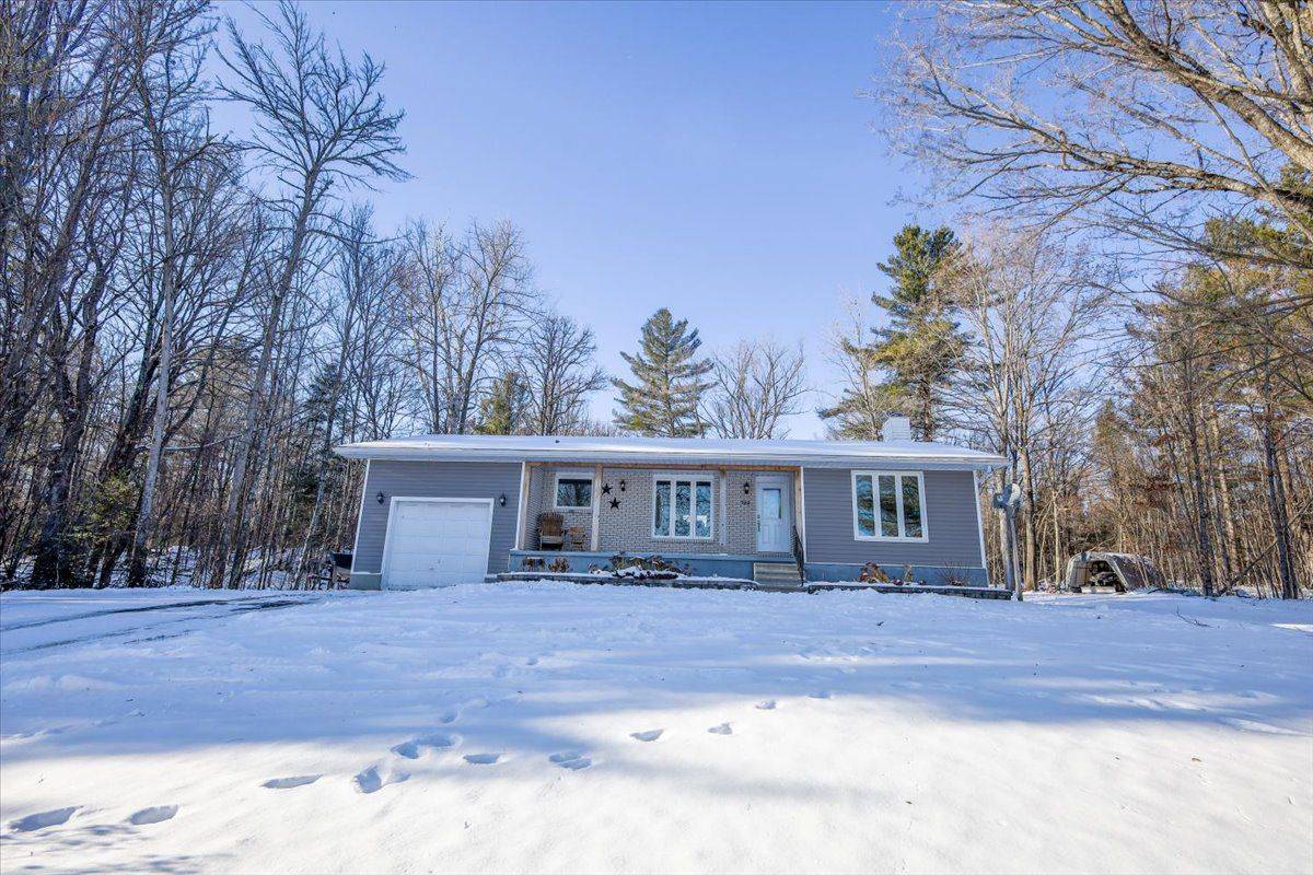 Mississippi Mills, ON K0A 2X0,702 CEDAR HILL RD