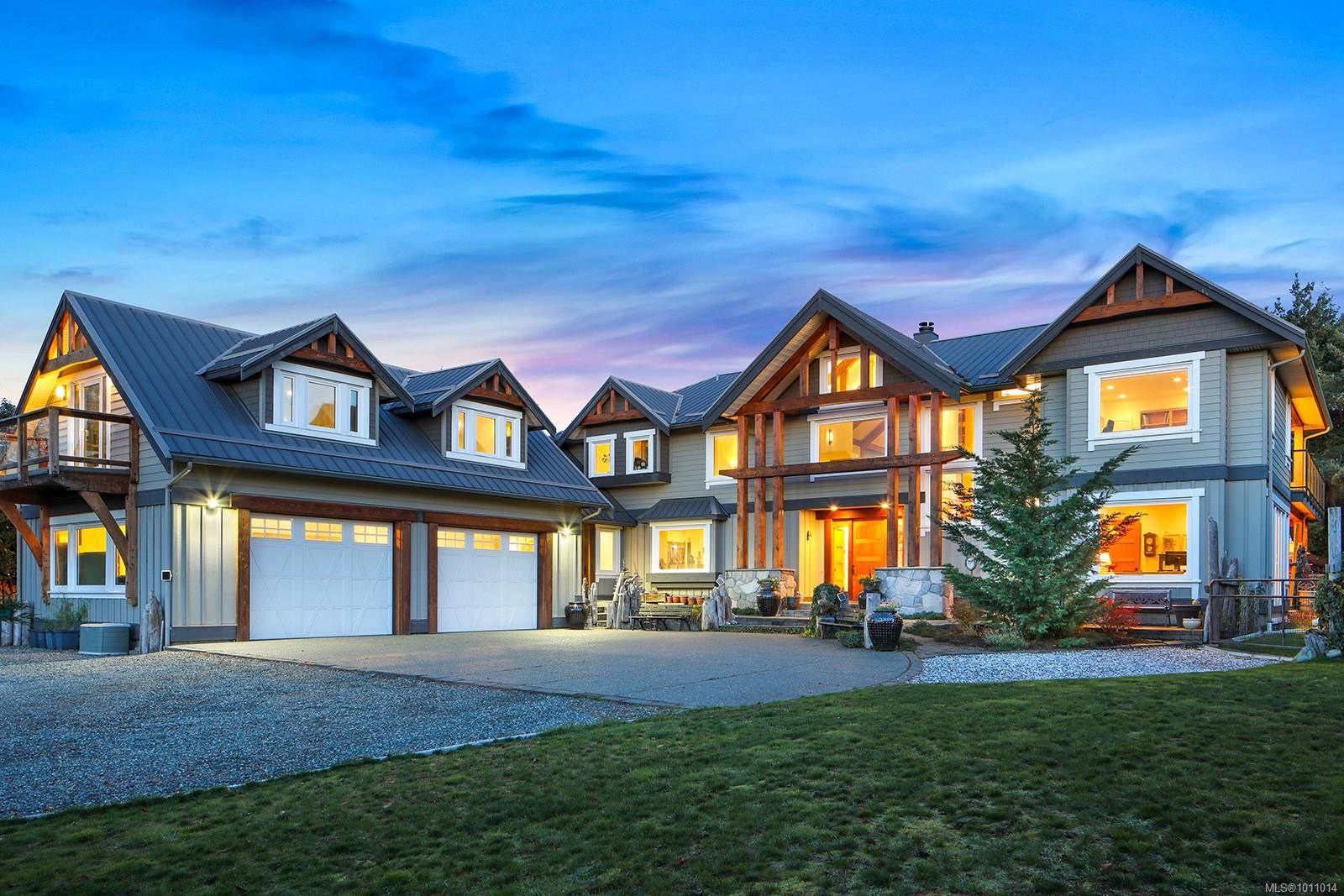 Comox, BC V9M 3T4,1107 Kye Bay Rd