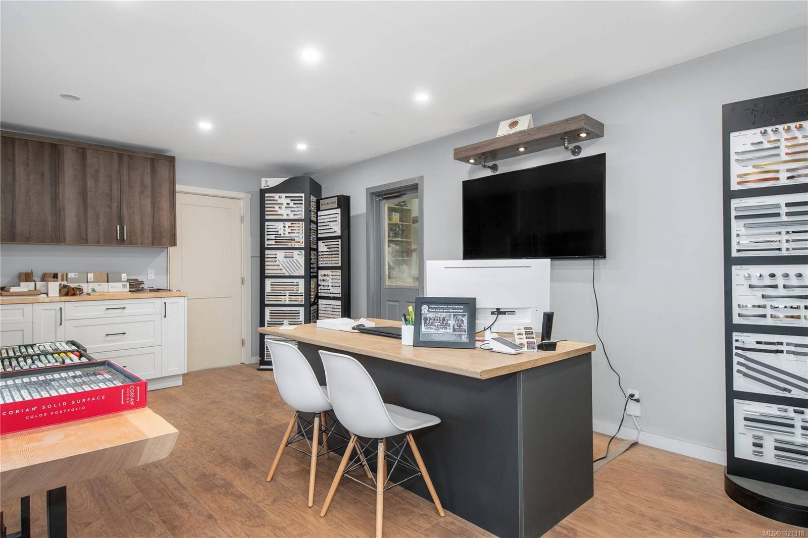 Campbell River, BC V9W 3M7,1580 Willow St #J, K, L, M