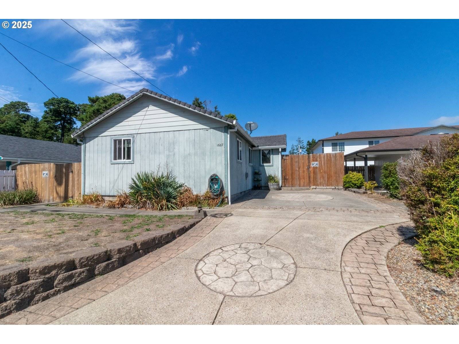 Florence, OR 97439,1667 30TH ST