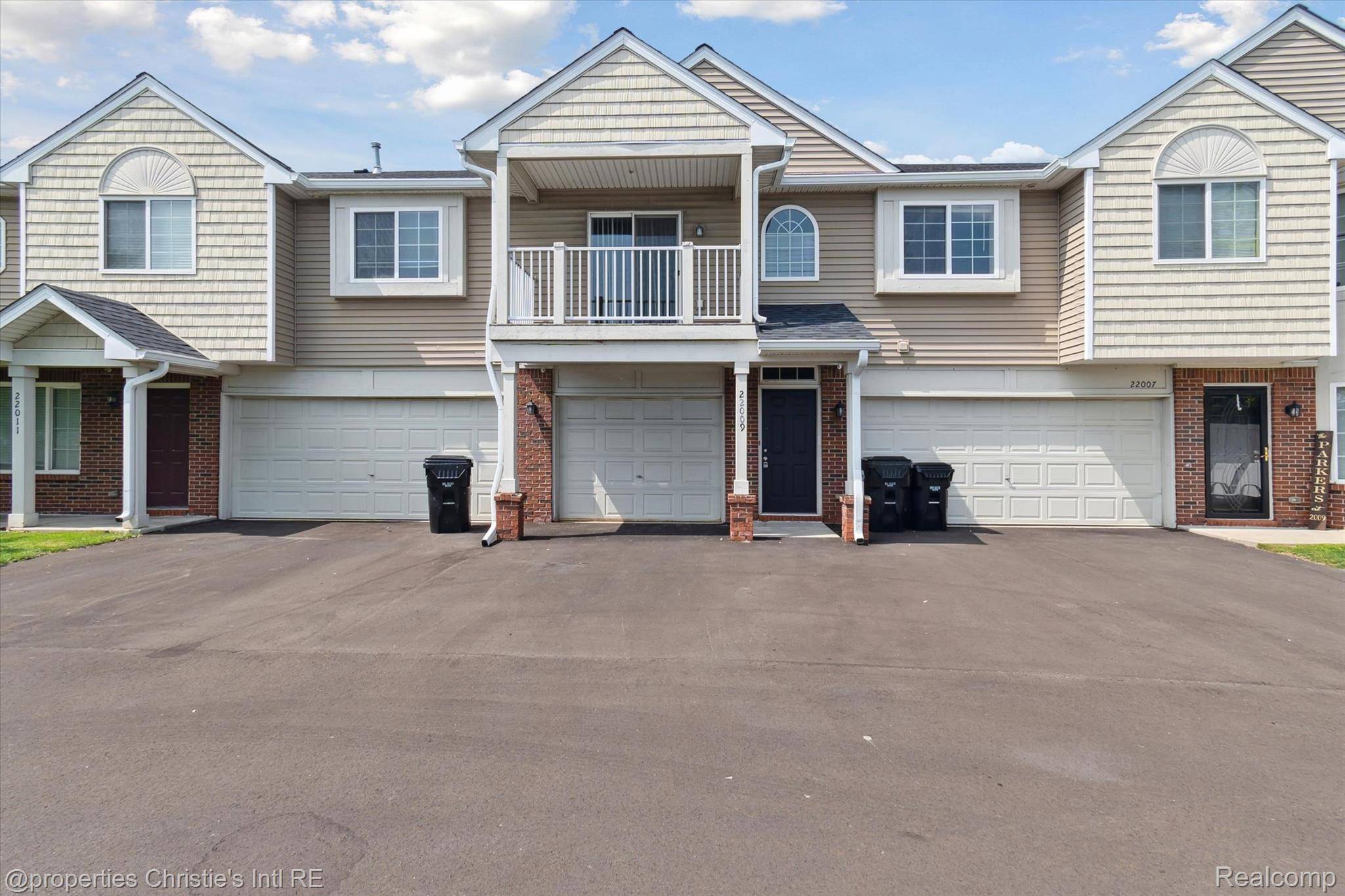 Woodhaven, MI 48183,22009 Fairlane BLVD