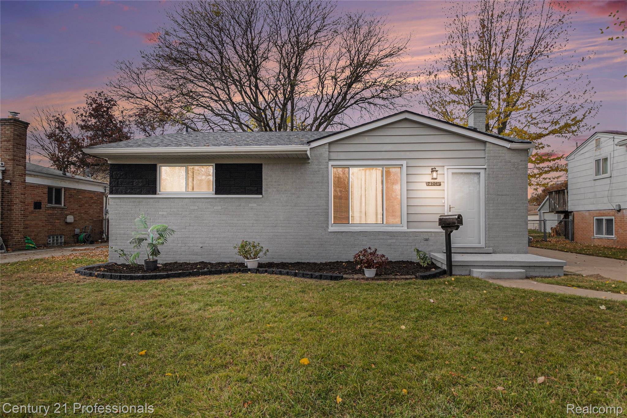 Warren, MI 48091,24043 Virginia DR