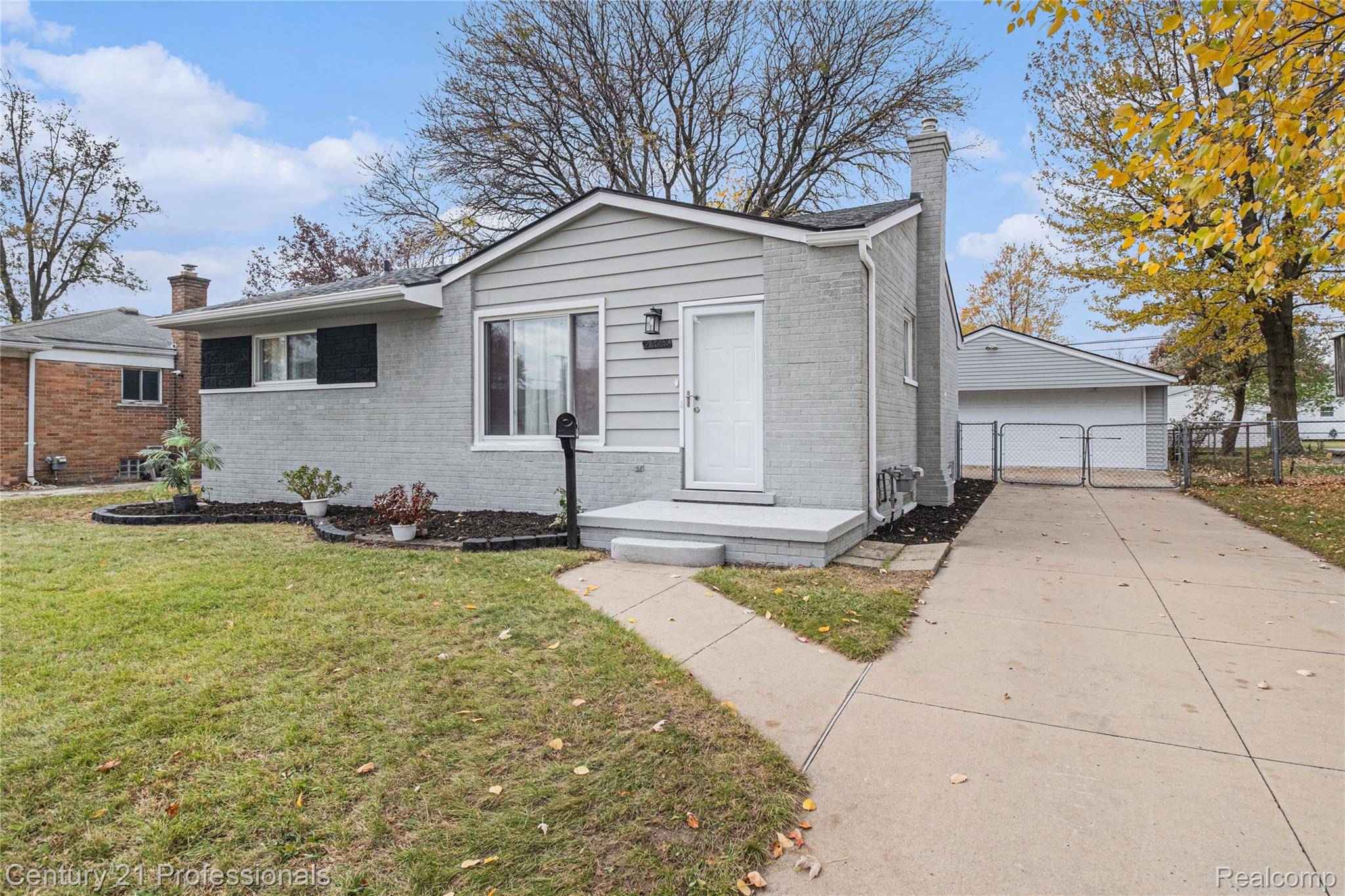 Warren, MI 48091,24043 Virginia DR