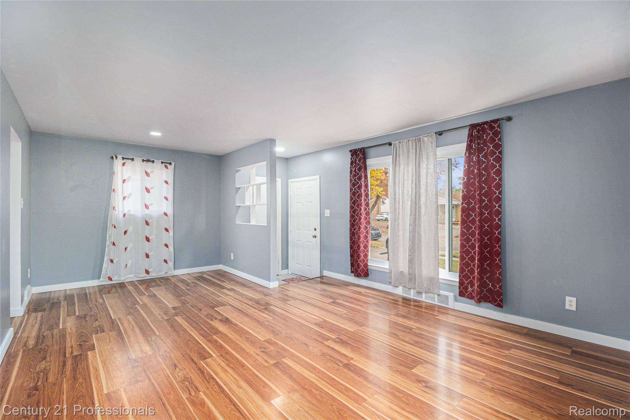 Warren, MI 48091,24043 Virginia DR