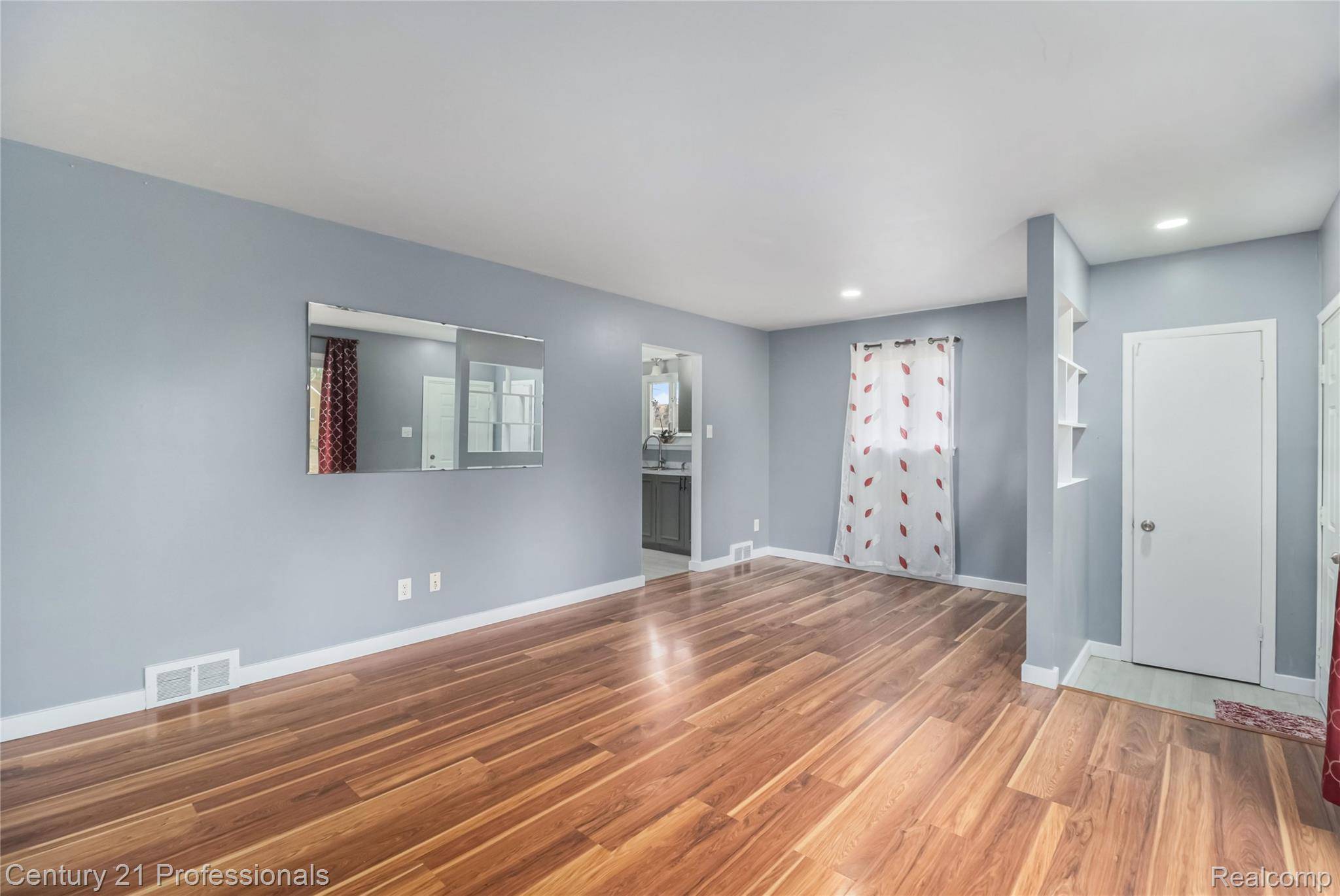 Warren, MI 48091,24043 Virginia DR