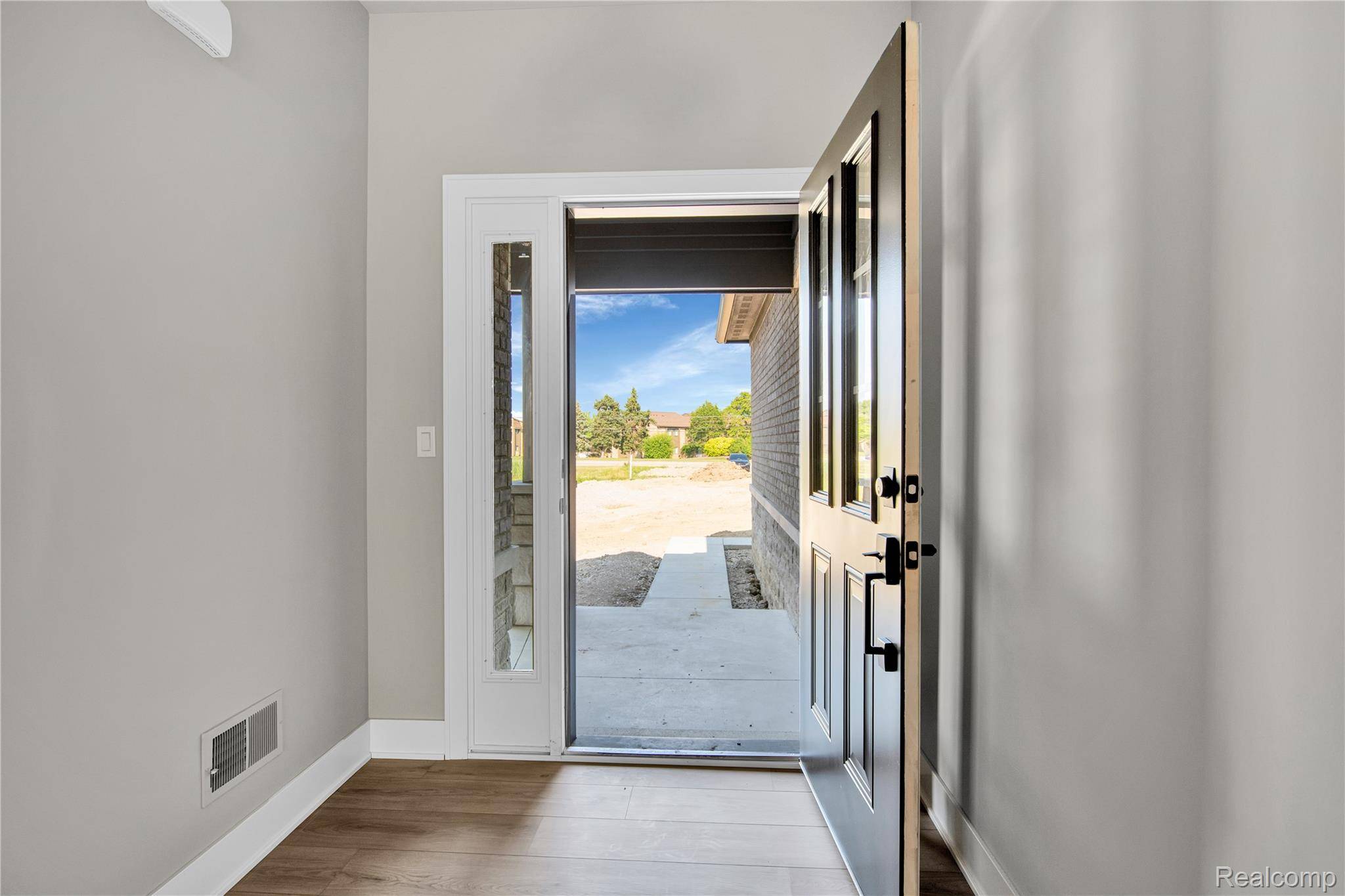 Rochester Hills, MI 48307,2198 S Rochester Rd