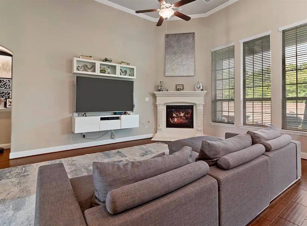 Euless, TX 76039,800 Gray Hawk Lane