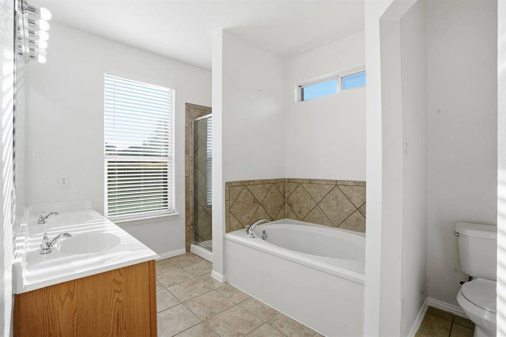 Fort Worth, TX 76179,5860 Barrier Reef Drive