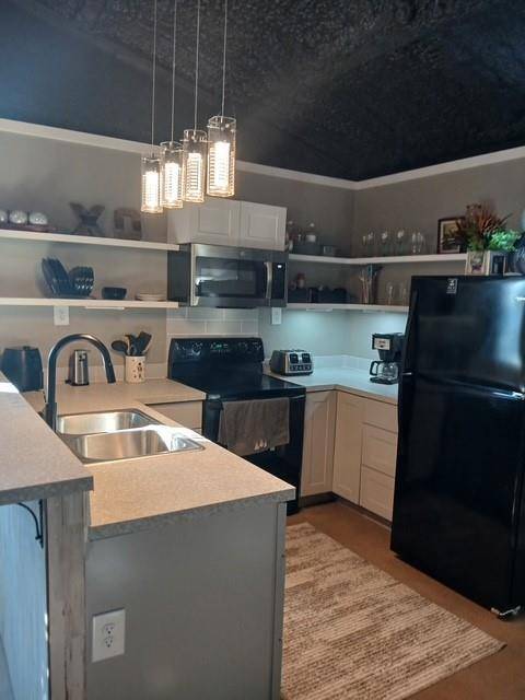 Whitney, TX 76692,154 Yosemite Drive