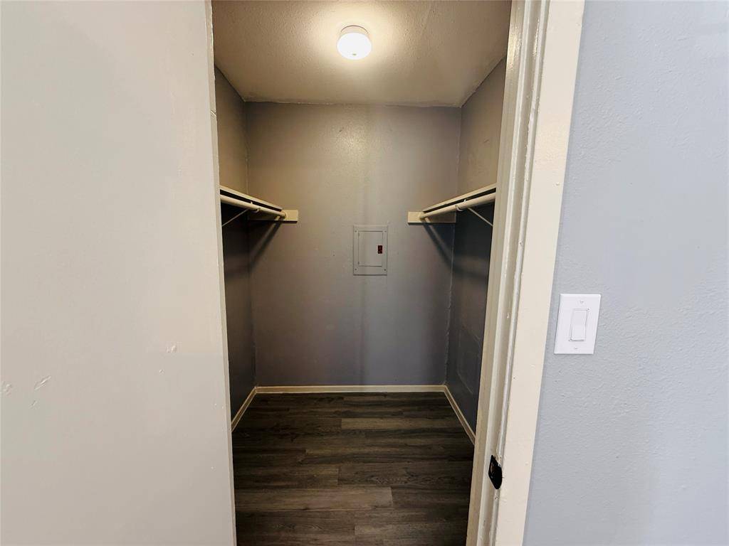 Paris, TX 75460,60 W Washington Street