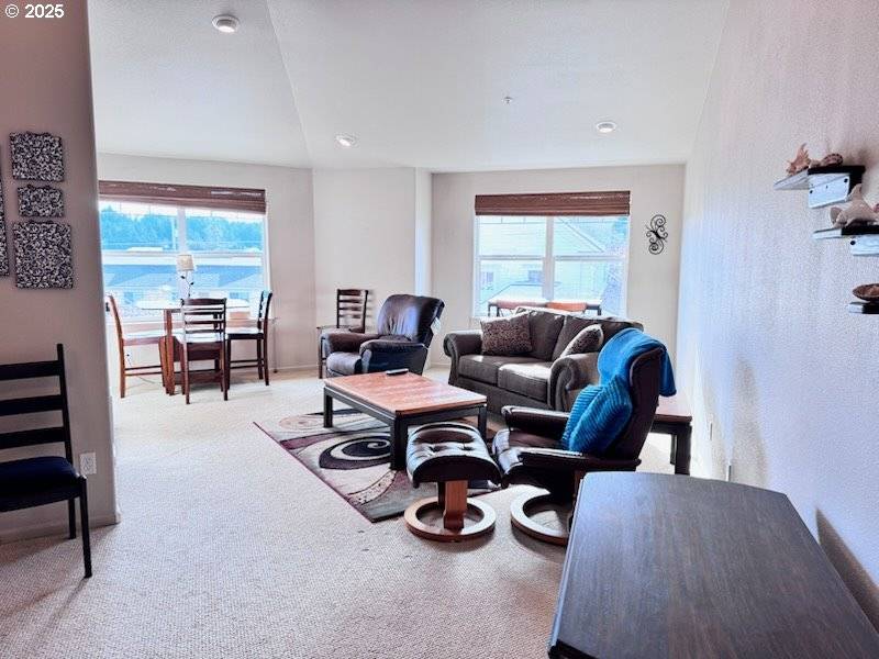 Florence, OR 97439,179 LAUREL ST #9