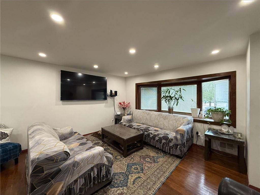 Staten Island, NY 10314,56 Gary CT