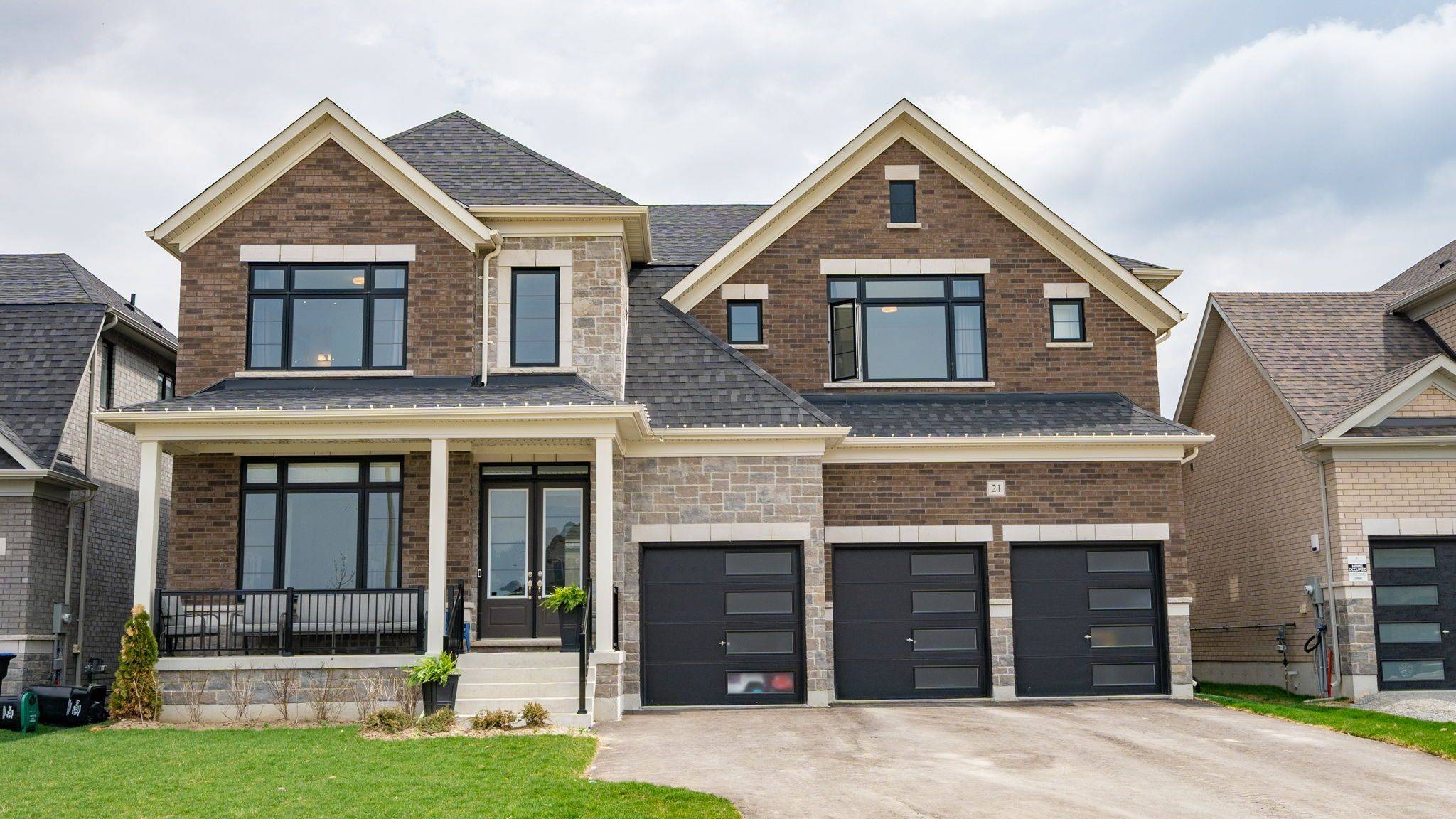 Adjala-tosorontio, ON L0G 1W0,21 Wintergreen LN